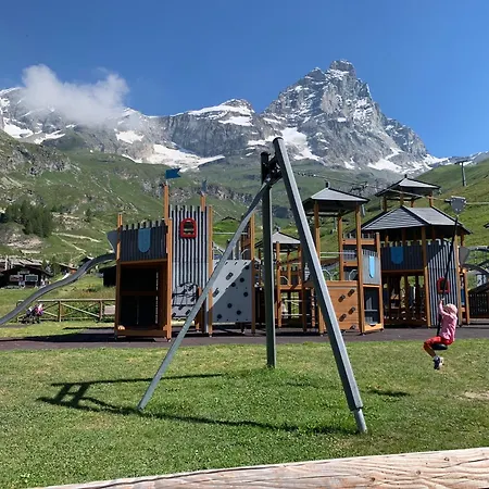 Giomein Sulle Piste , Cir 1257 Breuil-Cervinia